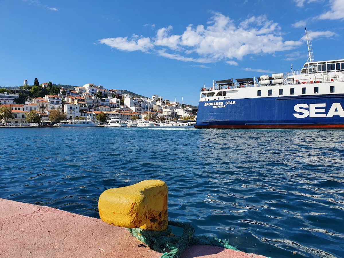 SeaJets arriving at Skiathos